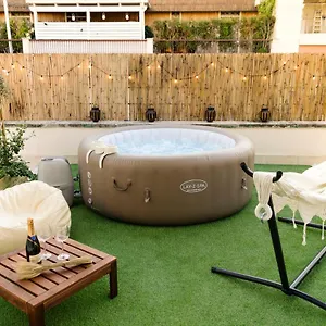 Apulialux Penthouse & Garden Con Spa In Centro , Bari Italia